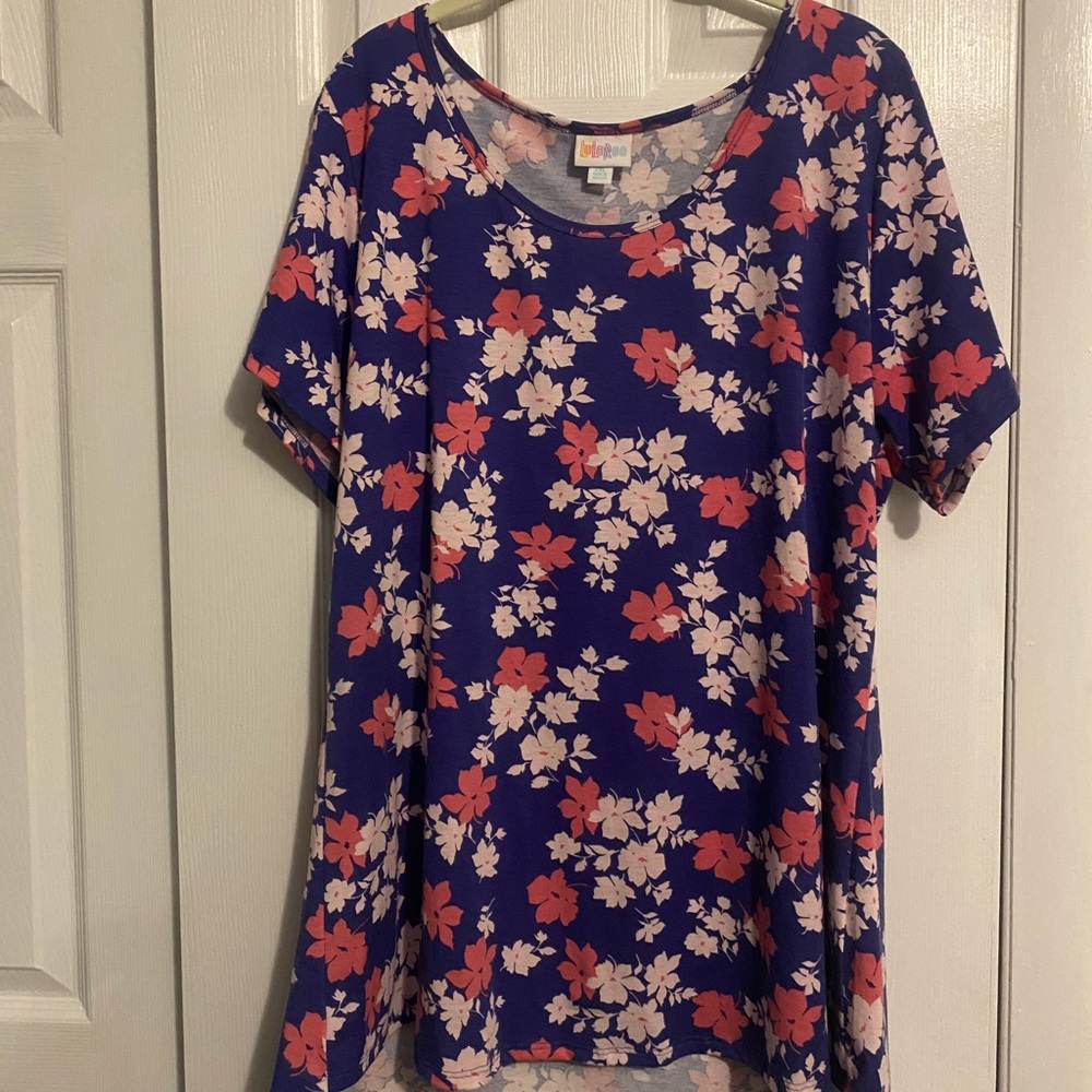 Lularoe Classic T 2xl NWOT